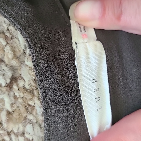 Lush Green Asymmetrical 3/4 Sleeve Blouse - Picture 2 of 6